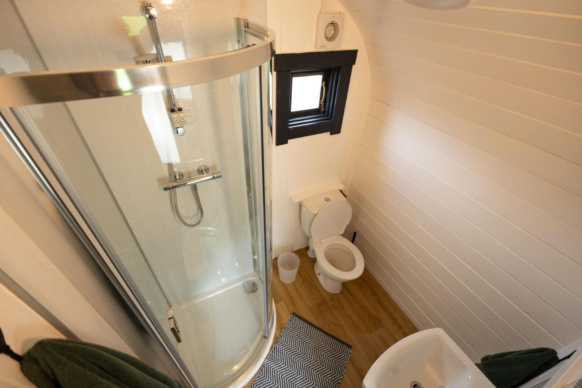 Villa Aonach Mor Pod à Fort William Extérieur photo